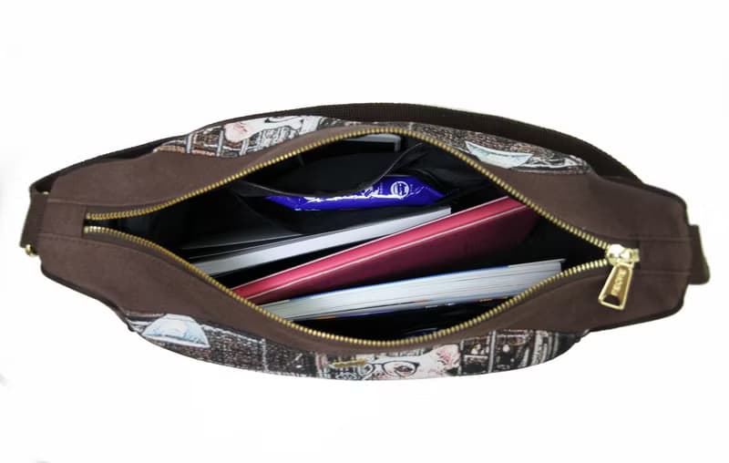 斜背包 貓耳 / 防潑水 平織緹花 復古汽車