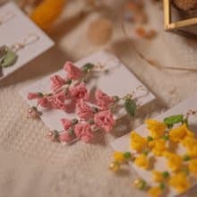 【小蒼蘭】 花 耳環 微鉤 針織 耳飾 耳夾 耳鉤 手作 垂墜 耳針