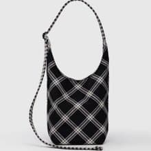 BAGGU - Sling 尼龍包 -  小 - 時髦黑白斜格