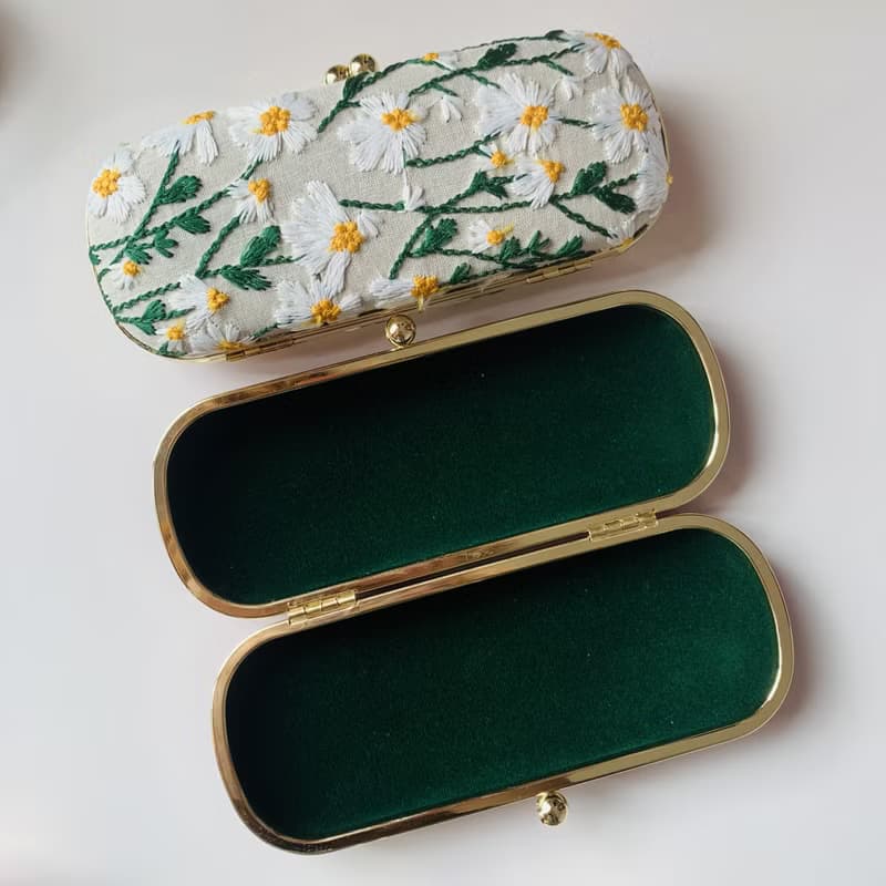 小雛菊刺繡眼鏡盒/筆盒/首飾盒