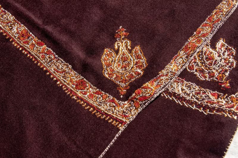 喀什米爾Cashmere 刺繡羊絨圍巾 純羊毛圍巾披巾 戒指絨披肩-花朵