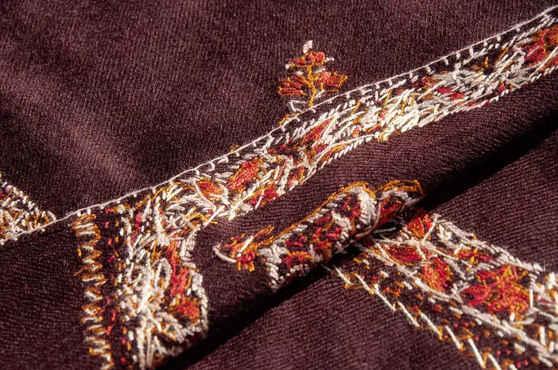 喀什米爾Cashmere 刺繡羊絨圍巾 純羊毛圍巾披巾 戒指絨披肩-花朵