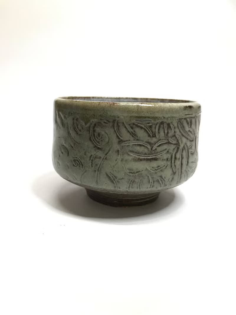 曾永鴻  灰釉刻花杯