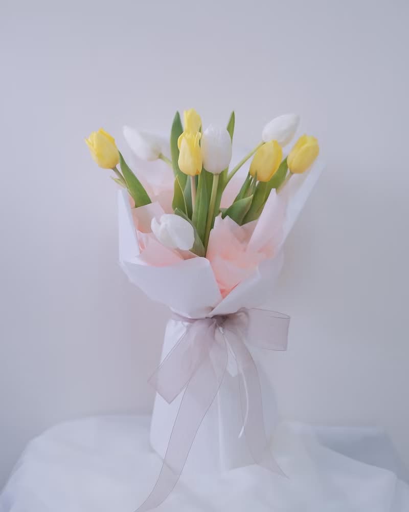 2025情人節 鬱金香花束  韓式花束  生日花束 女友禮物