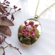 【西洋古董飾品】Locket  立體小玫瑰粉鑽  相片墜 項鍊