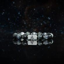 【極夜】 |  夢幻拉長石 | 鷹眼石 | 水晶手鍊