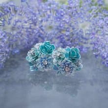 春爛漫の花畑耳飾り数量限定.  緑