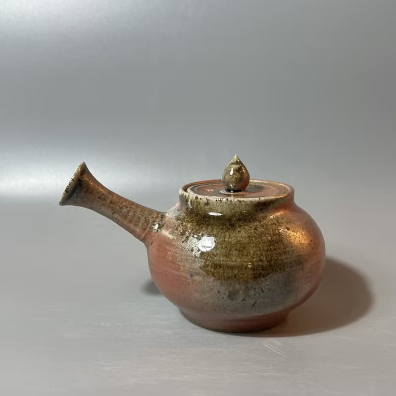 柴燒重落灰側把茶壺 / 小平凡手作