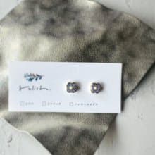 お花 金継ぎ 陶器 ピアス イヤリング ノンホールピアス パープル 紫 小さい 小ぶり ゴールド 金 花 華奢 可憐 やきもの 陶磁器 ギフト プレゼント