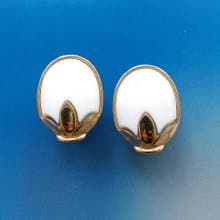 Vintage Jewelry 西洋古董飾品 可愛白珠 小花苞 夾式耳環