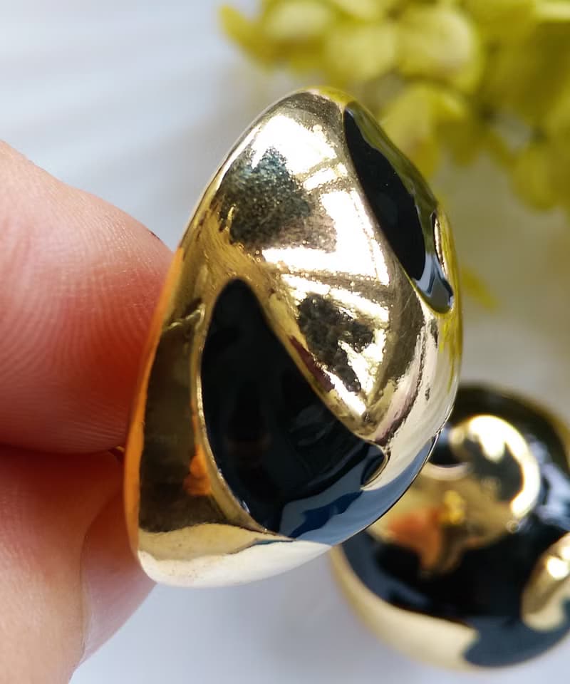 Vintage Jewelry 西洋古董飾品 AVON 摩登 厚實半圓球 夾式耳環