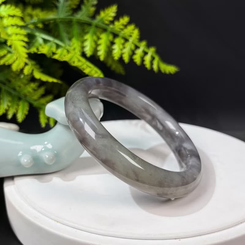 和田玉手鐲59MM 老料漸變煙紫玉手環 附證書 油潤細膩 厚實飽滿