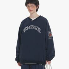 Unvesno (UN) vintage復古運動風V領夾棉套頭棉服   SWS-1607