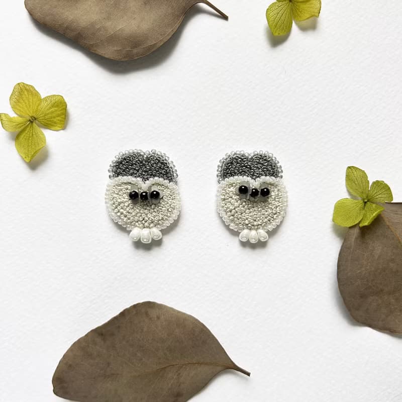 | 茷 | 耳針 | #210 | 手刺繡重疊愛心耳環