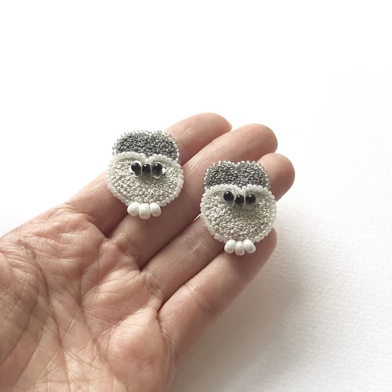 | 茷 | 耳針 | #210 | 手刺繡重疊愛心耳環