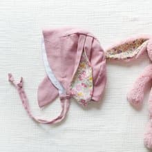 英國LIBERTY FABRICS棉麻兔寶寶嬰兒遮陽帽-莫蘭迪粉