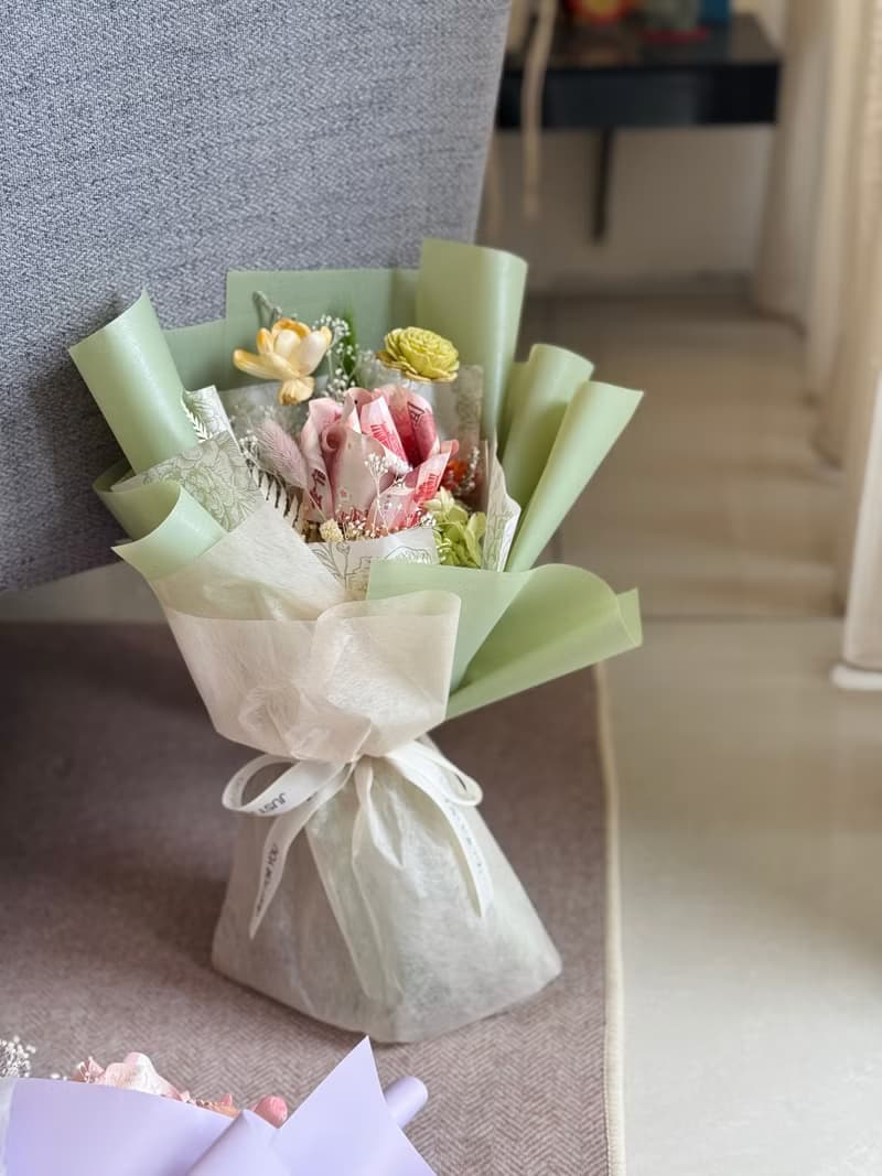 有錢花 單朵唯一的浪漫 不含真鈔