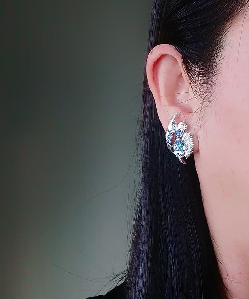 vintage jewelry 古董亮銀葉形極光萊茵 夾式耳環