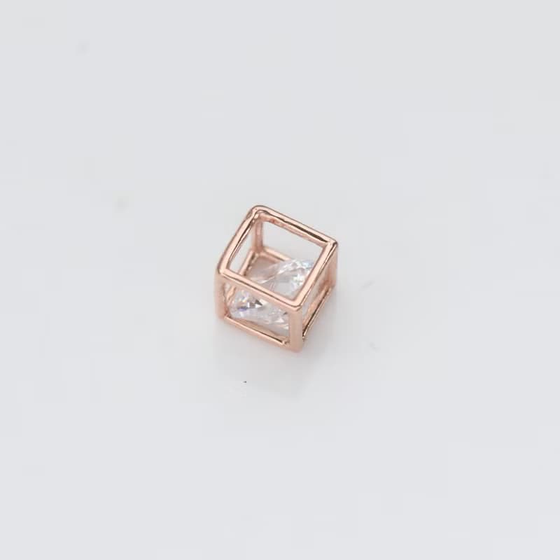 14K 方塊鑽耳環墜飾