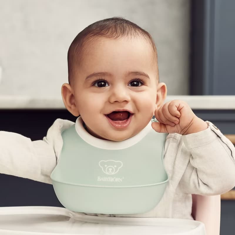 【BabyBjörn】軟膠珠邊防屑圍兜-4色選擇