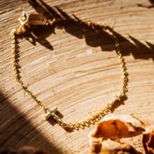 跟隨十字架手鍊