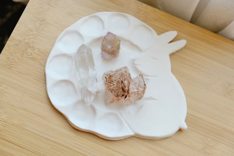 【情人節禮物】靜謐晚安白兔收納瓷盤/飾品擺拍與分格小皿飾品盤