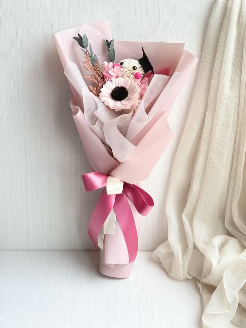 永生花可愛乒乓畢業花束/生日花束/謝師花束 乾燥花 四色 附提袋