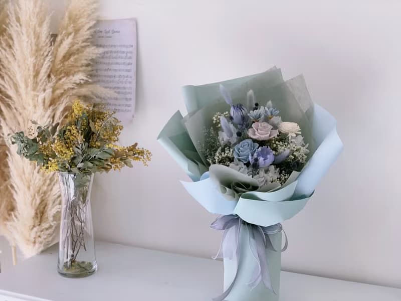 莫蘭迪藍灰系 乾燥花永生花束 告白花束 生日禮物 求婚捧花