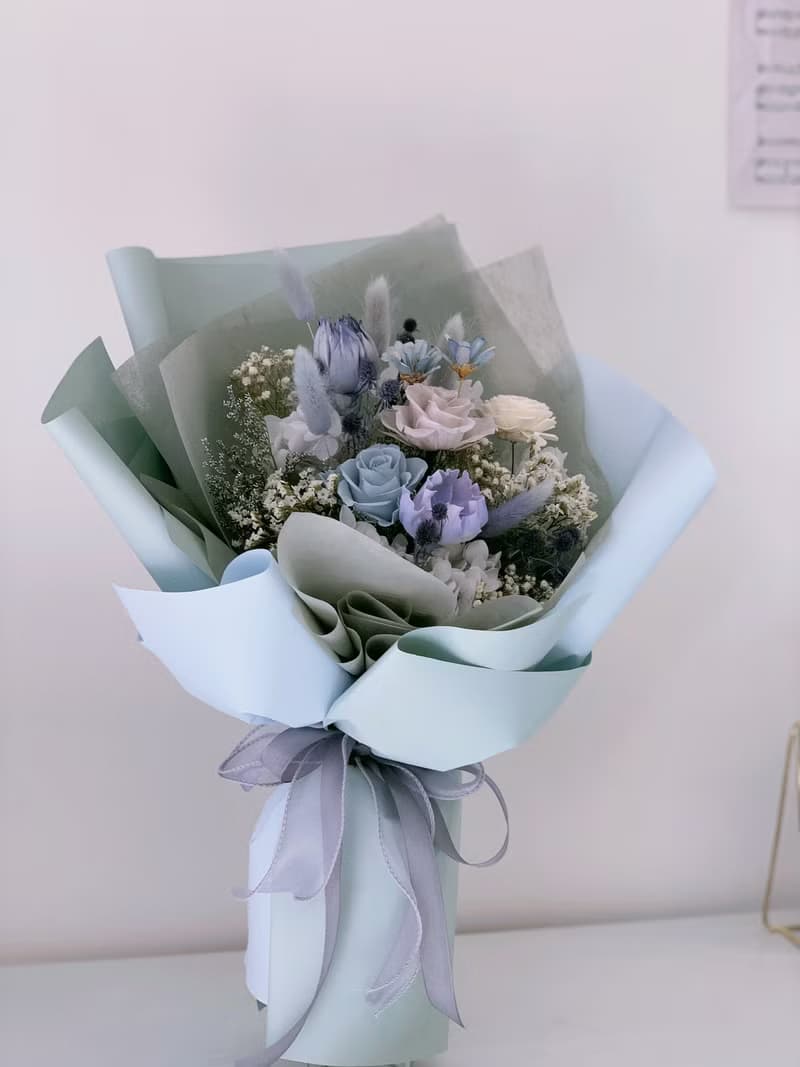 莫蘭迪藍灰系 乾燥花永生花束 告白花束 生日禮物 求婚捧花