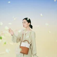 Gaia Bucket Bag 素皮革 水桶包 手提包 側背包 淺棕色 x 米白色