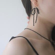 黑尖晶蝴蝶結耳環 耳夾