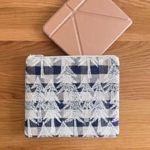 mina perhonen landtheater & choucho ポーチ　森　電子書籍　収納袋　刺繍　リーダー入れ