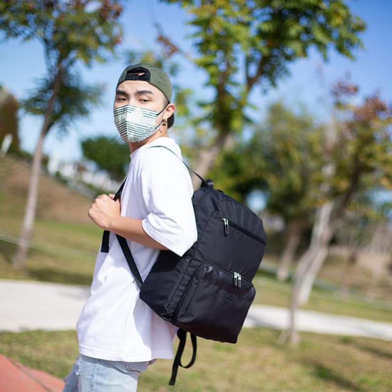 AXIO Packable 17L頂級折疊式旅用後背包(AFB-03B)太空黑
