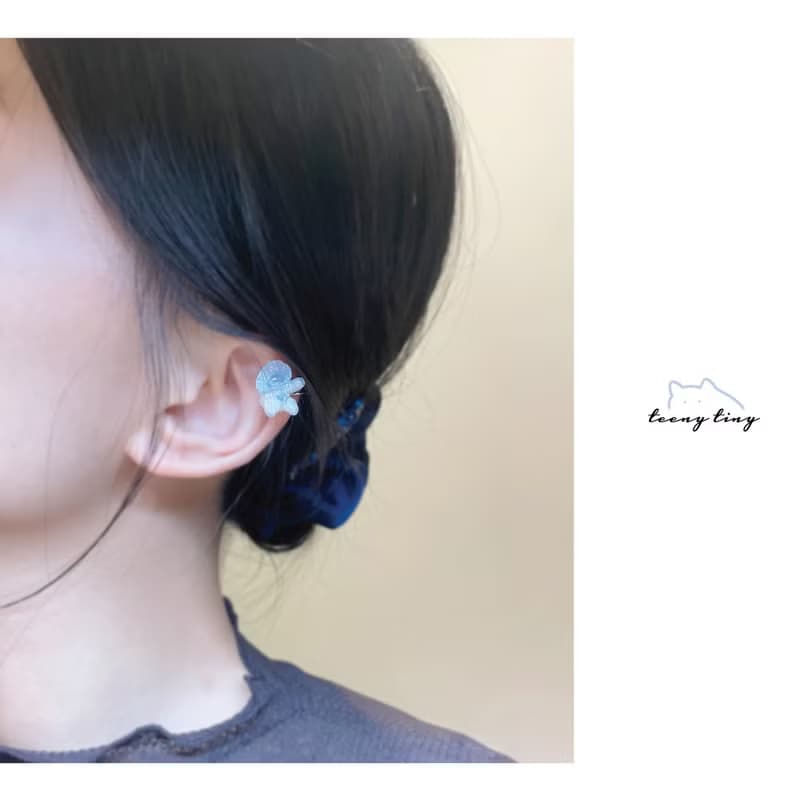 TeenyTinyCraft | 星骸•藍星 手工耳骨夾