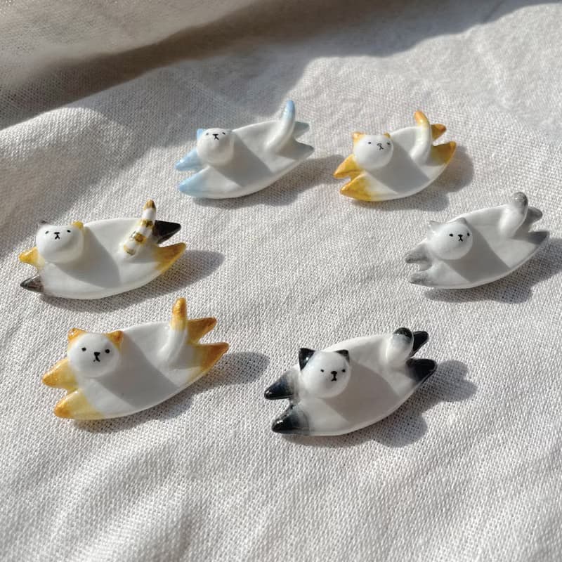TeenyTinyCraft | 液態貓 手工手繪扣針/胸針