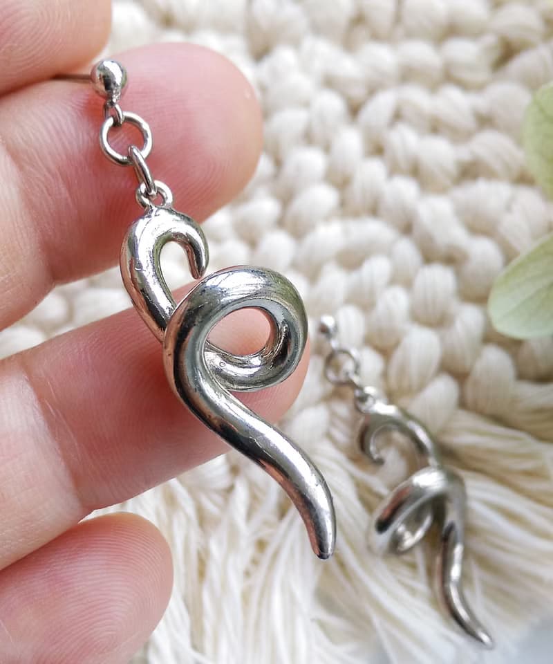 Vintage Jewelry 西洋古董飾品 銀色調 捲捲 針式耳環
