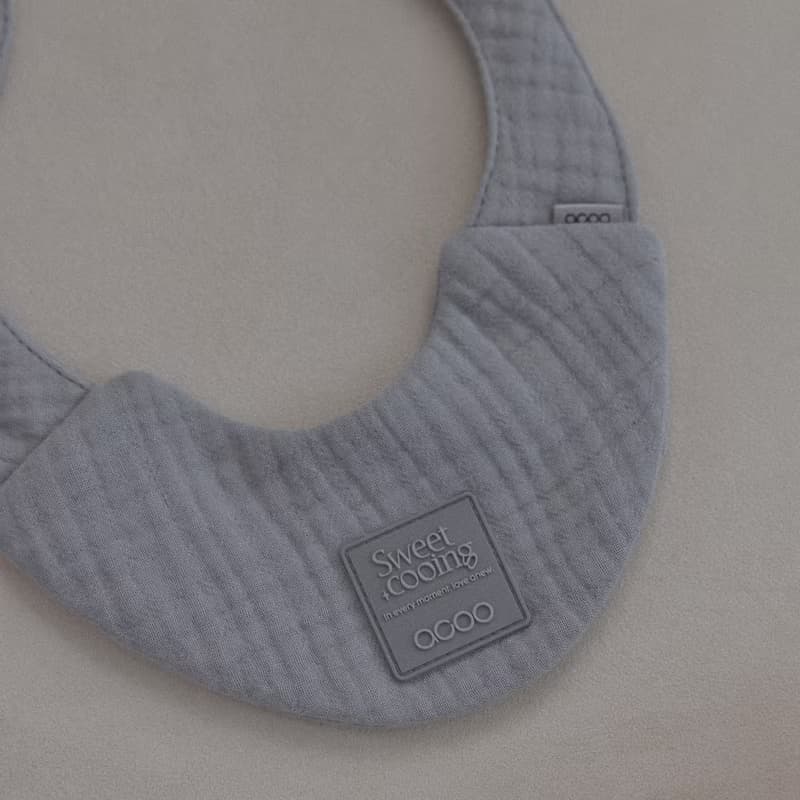 Pazzy Bib 品牌經典圍兜