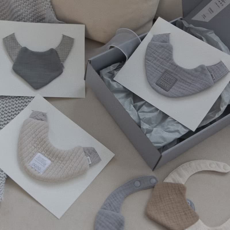 Pazzy Bib 品牌經典圍兜