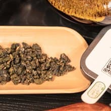 覓境玉山雪泉松木禮盒(伴手禮附提袋)