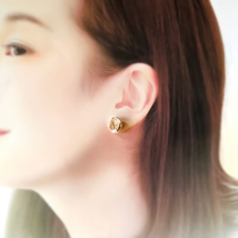 【再販】華やか パール 天然石 ストロベリークォーツ 金継ぎ ピアス イヤリング ノンホールピアス ピンク ゴールド 金 ギフト 贈り物 プレゼント 誕生石 母