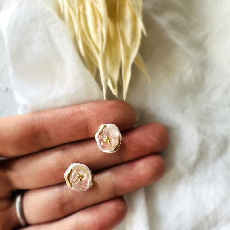 【再販】華やか パール 天然石 ストロベリークォーツ 金継ぎ ピアス イヤリング ノンホールピアス ピンク ゴールド 金 ギフト 贈り物 プレゼント 誕生石 母