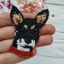 Custom pet portrait brooch. Personalized pet owner dog lover gift. Toy Terrier.