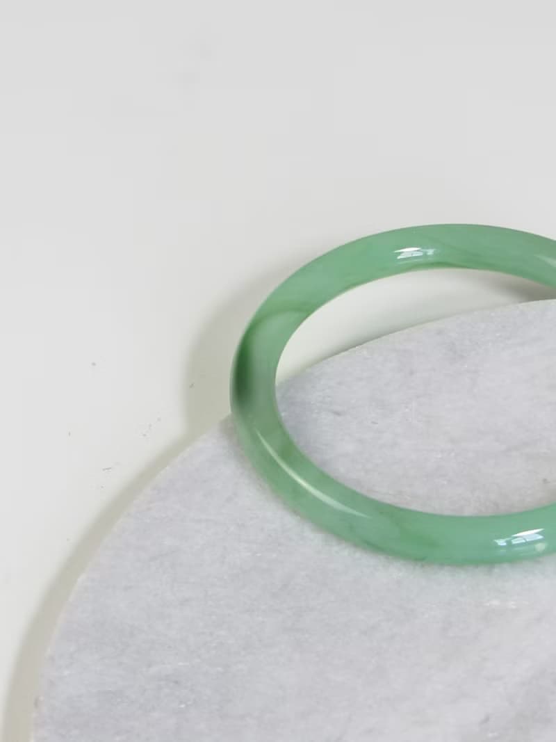 Vintage Grade A Bright Green Jadeite Jade Bangle