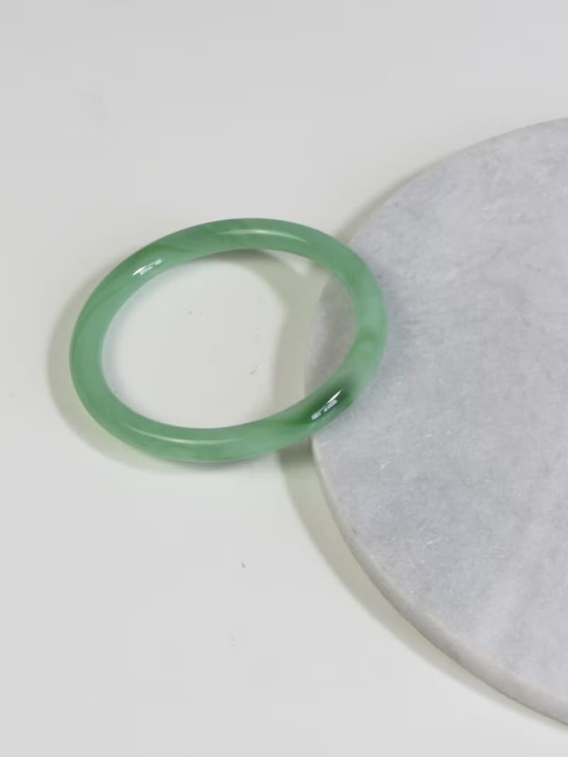 Vintage Grade A Bright Green Jadeite Jade Bangle