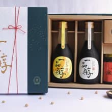 在地名物紀念款醬油禮盒(五年+金桔鳳梨)