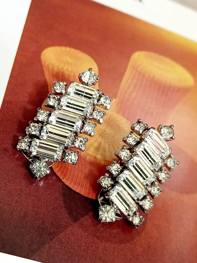 vintage jewelry 典雅長形滿綴萊茵 夾式耳環