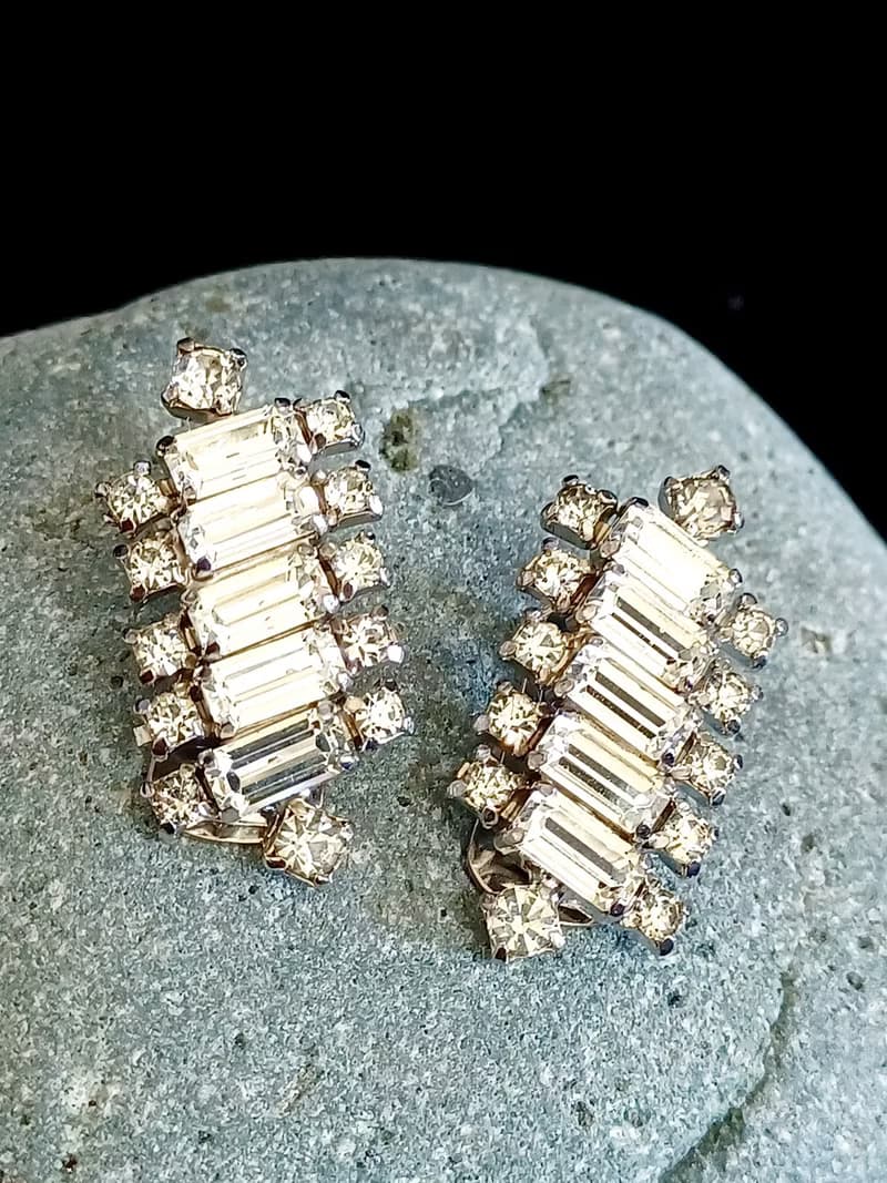 vintage jewelry 典雅長形滿綴萊茵 夾式耳環
