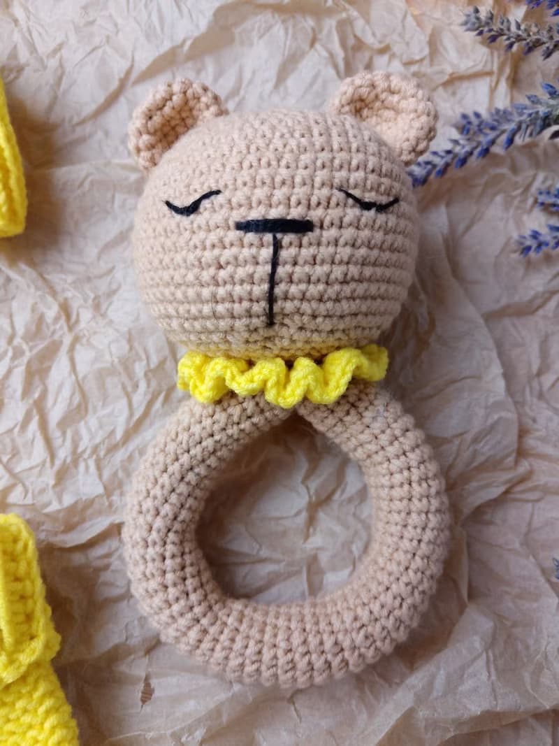 Gift box for children's set yellow / rodents in the form of hare, crown, booties