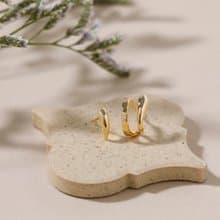 asymmetry-plain pierced earring GD　ニッケルフリーピアス　おしゃれなシンプルアシンメトリーデザイン 　ゴールド