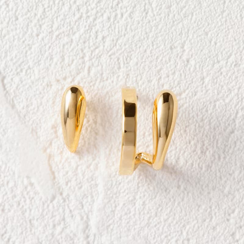 asymmetry-plain pierced earring GD　ニッケルフリーピアス　おしゃれなシンプルアシンメトリーデザイン 　ゴールド